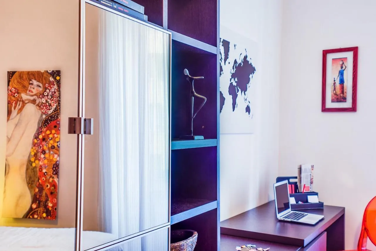Apartment Casa Via Dacia Hotel Rome